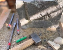 Titelbild Fachbereich Steinbildhauerei-red